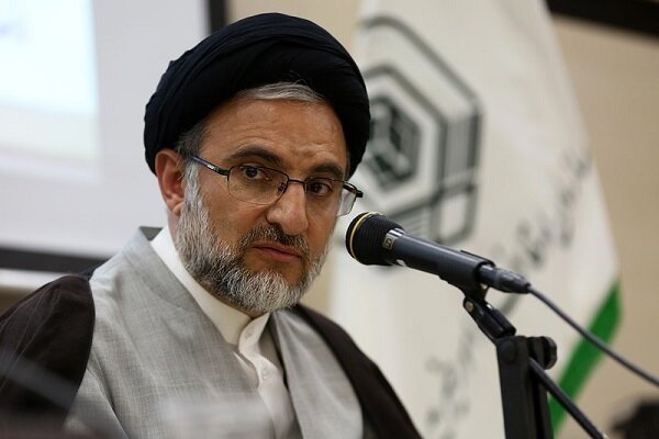 شعار اصلی انقلاب اسلامی، ایمان موحدانه و حمایت از مظلومین است