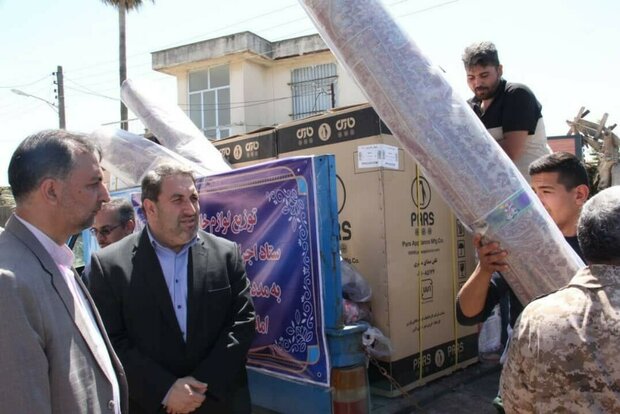 دومین مرحله توزیع لوازم خانگی بین سیل زدگان گلستانی انجام شد