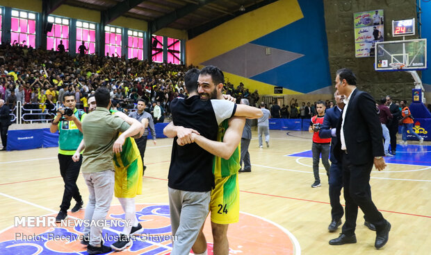 İran'da Abadan takımı Basketbol Ligi şampiyonu oldu