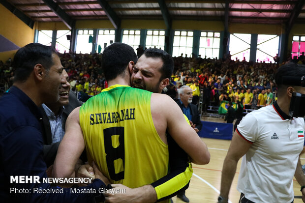 İran'da Abadan takımı Basketbol Ligi şampiyonu oldu