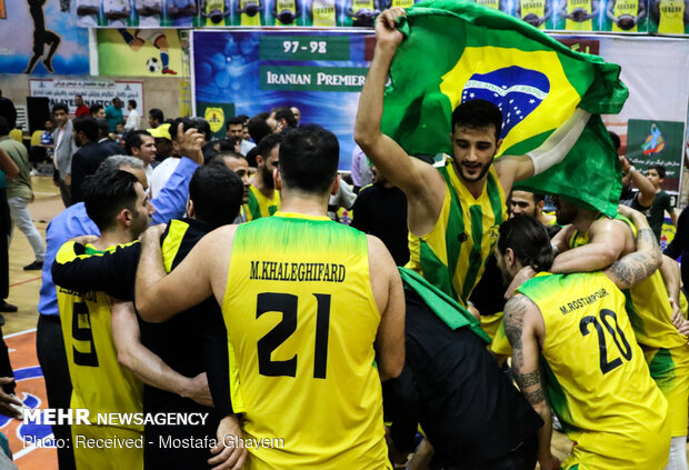 İran'da Abadan takımı Basketbol Ligi şampiyonu oldu