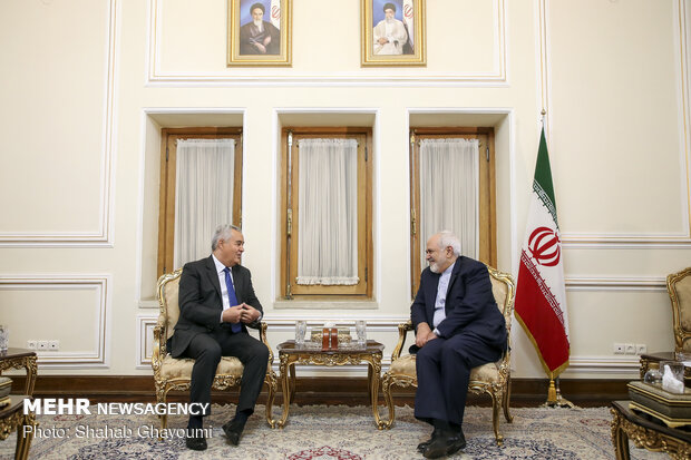 Tajikistan's new amb. submits credentials to FM Zarif