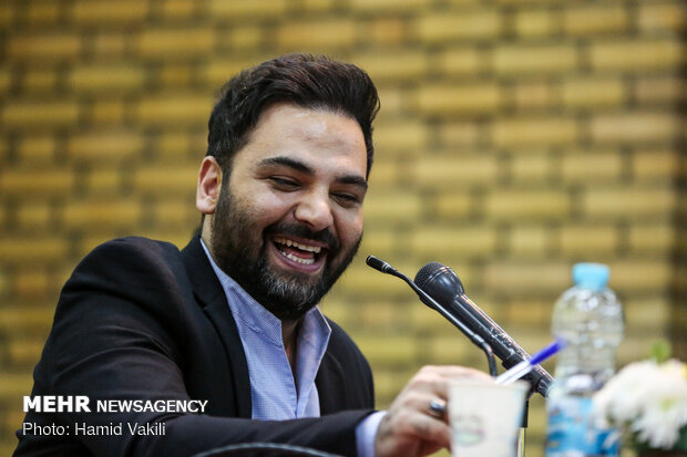 نشست نقد و بررسی برنامه «عصر جدید» در دانشکده علوم اجتماعی دانشگاه تهران