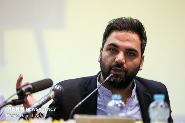 چرا احسان علیخانی «آقازاده» نشد؟/ روایت حامد عنقا از یک مذاکره چرا احسان علیخانی «آقازاده» نشد؟/ روایت حامد عنقا از یک مذاکره