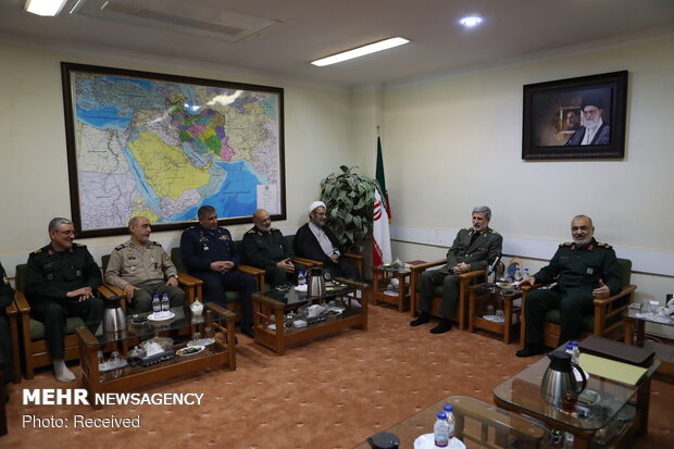 IRGC chief, defense min. meeting in Tehran
