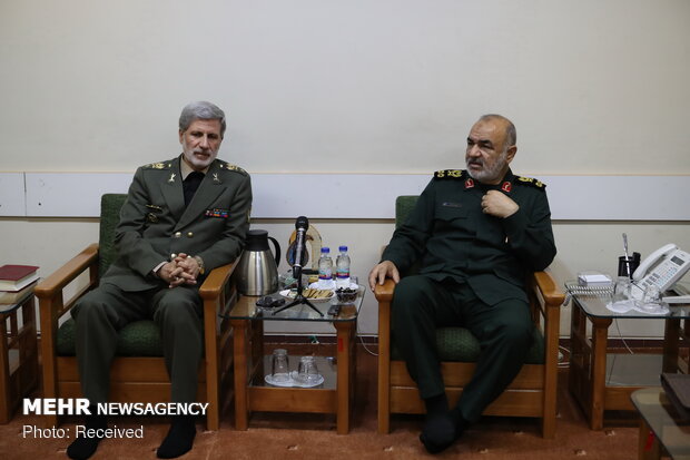 IRGC chief, defense min. meeting in Tehran