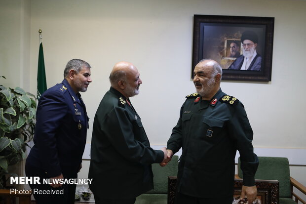 IRGC chief, defense min. meeting in Tehran