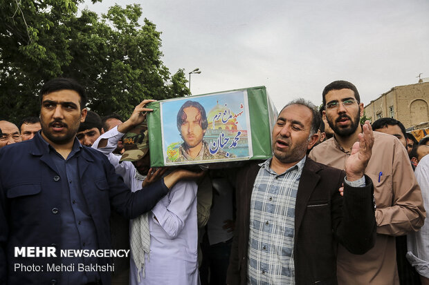 مدافع حرم دو شہیدوں کی تشییع جنازہ