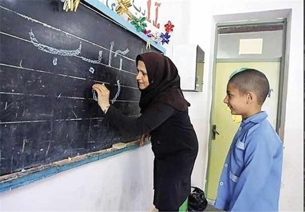 آیین‌نامه رتبه‌بندی معلمان تقدیم دولت شده است