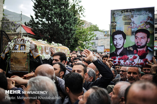تشييع جثمان والدة الشهيد حسن طهراني مقدم