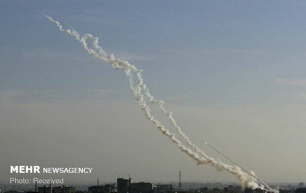 Zionists martyr 32 Palestinians in 2 days