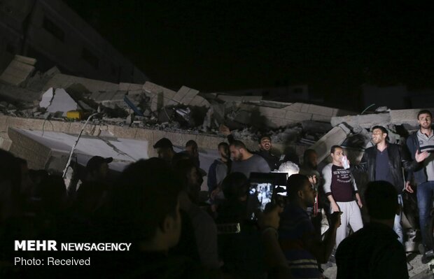 Zionists martyr 32 Palestinians in 2 days