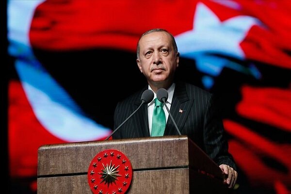 اردوغان: به تهدیدات غرب علیه ترکیه گوش نمی‌کنیم