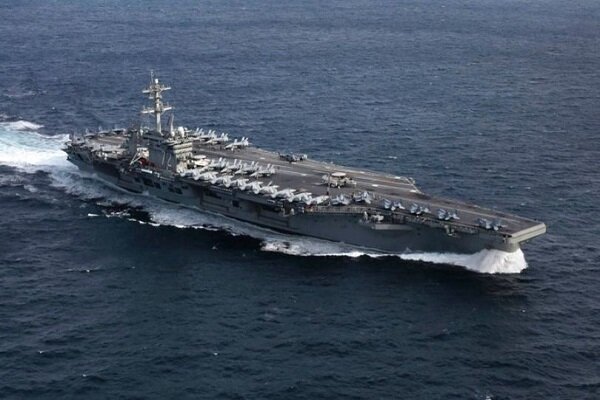 US aircraft carrier remains outside of Persian Gulf - Mehr News Agency