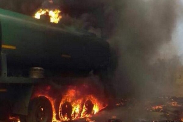 انفجار یک دستگاه تانکر حامل سوخت مازوت در حسین آباد سنندج