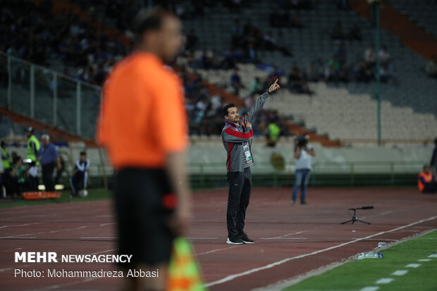 مباراة استقلال الايراني مع الدحيل القطري