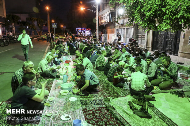 موائد افطار رمضان المبارك