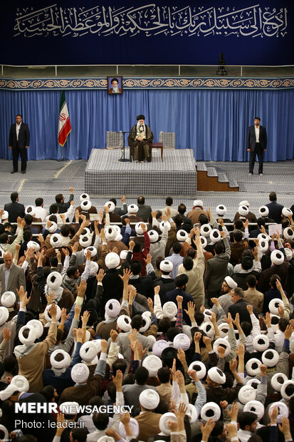 Seminary students meet with Ayat. Khamenei