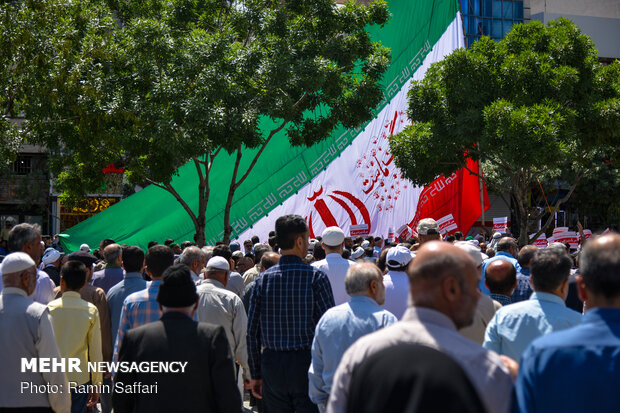 Rallies in support of Iran’s recent JCPOA decision: in Mashhad, Shiraz