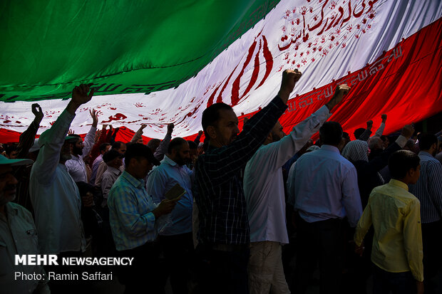 راهپیمایی مردم مشهد در حمایت از بیانیه شورای عالی امنیت ملی