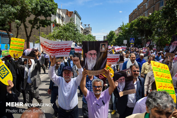راهپیمایی مردم مشهد در حمایت از بیانیه شورای عالی امنیت ملی