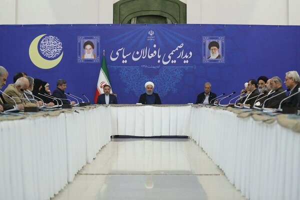 Rouhani says US political, economic war unprecedented since Islamic Revolution