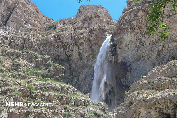 طبیعت بهاری روستای دشت ارژن