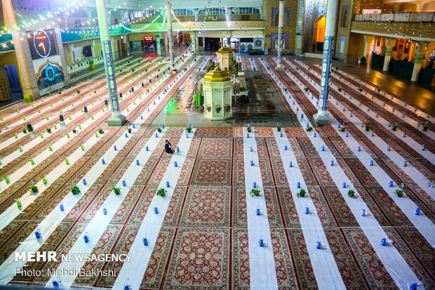 Iftar banquet at Hazrat Masoumeh (SA) Mausoleum
