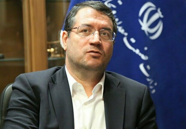 Iran set to boost non-oil exports to 15 neighbor countries: industry min.