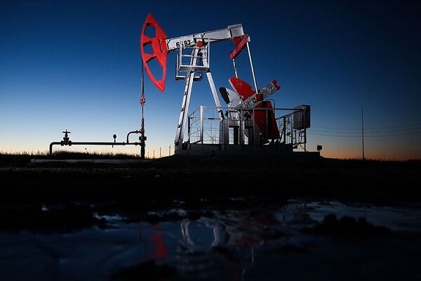 النفط يرتفع نحو 73 دولارا بفعل تهديد بخفض الإمدادات