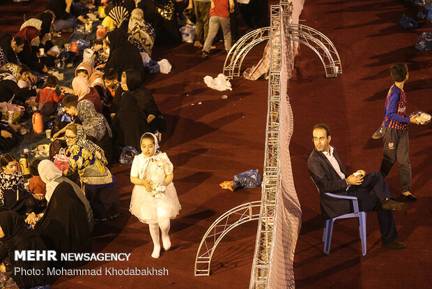 Quran recitation, Iftar banquet in one of Tehran’s main squares