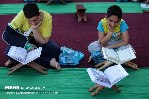 Quran recitation, Iftar banquet in one of Tehran’s main squares