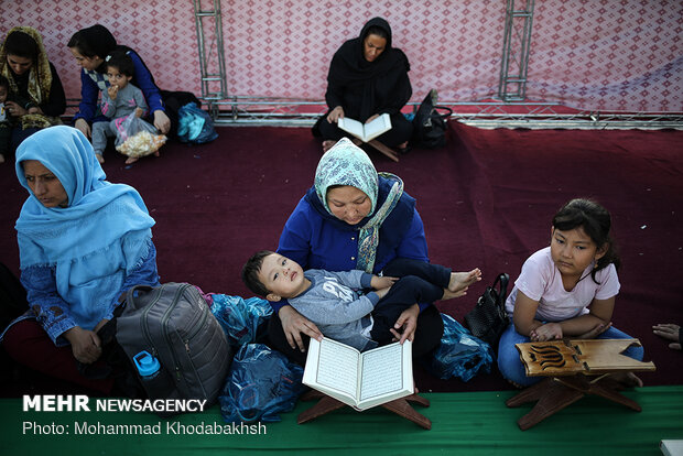 Quran recitation, Iftar banquet in one of Tehran’s main squares