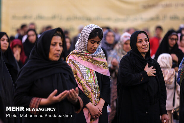 Quran recitation, Iftar banquet in one of Tehran’s main squares