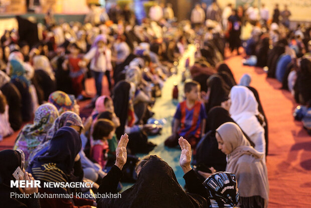 Quran recitation, Iftar banquet in one of Tehran’s main squares