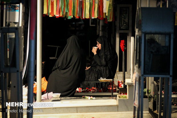 طعم خوش افطار در جوار شهدا