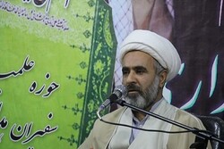 شهید سلیمانی مالک‌گونه برای رهبر و ملت ایران سربازی کرد