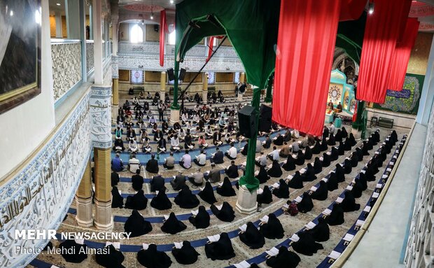 جمع خوانی قرآن کریم  در حسینیه  اعظم زنجان