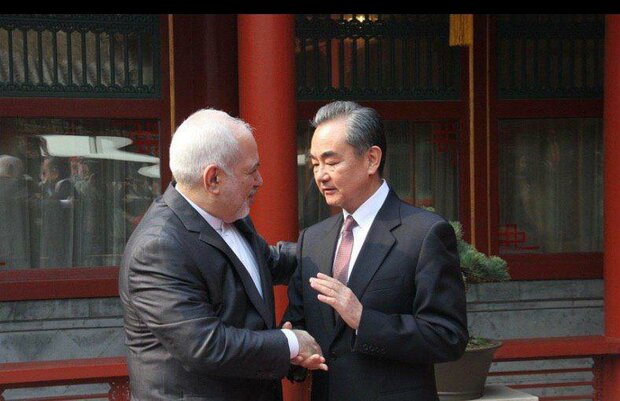 ظریف با وزیر امور خارجه چین دیدار کرد