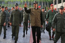 القوات الأمريكية تقوم بالاستطلاع في أجواء فنزويلا