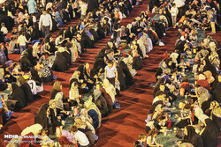 Community Iftar at Tehran’s Imam Hossein (AS) square 