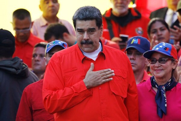 Venezuela Devlet Başkanı Maduro'dan İran'a "petrol tankerleri" teşekkürü

