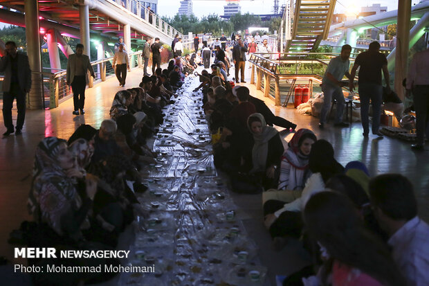 Iftar on Tehran's Nature bridge