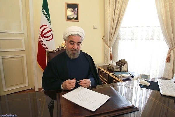 Pres. Rouhani congrats Indonesian counterpart on re-election