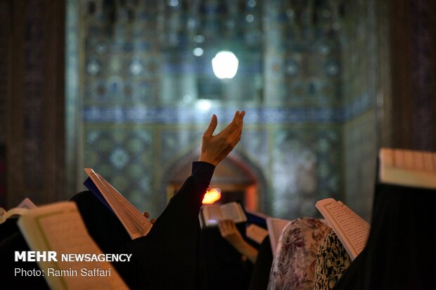 مراسم احیای شب نوزدهم ماه مبارک رمضان در حرم امام رضا (ع)