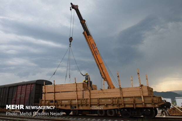 Rail loading, unloading in Astara