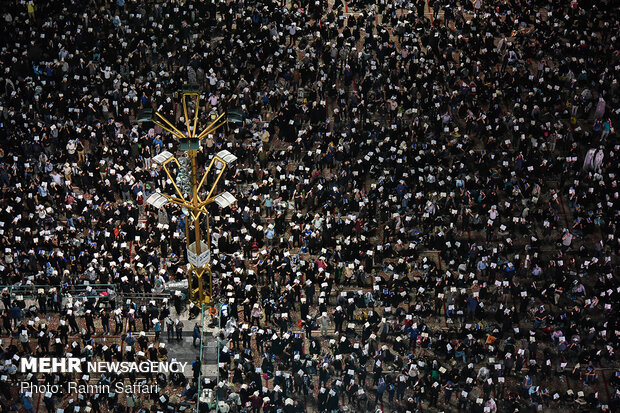 Laylat al-Qadr observed in Imam Reza holy shrine