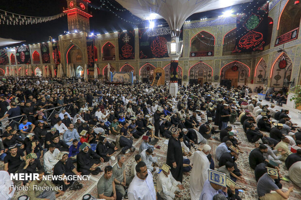 “Night of Decree” in Imam Ali (AS) shrine 