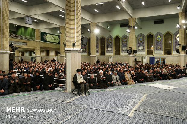 Mourning ceremony for Imam Ali (AS) with Leader in attendance