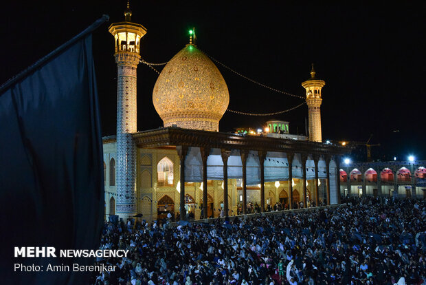 احياء آخر ليالي القدر في عتبة "شاهجراغ" المباركة